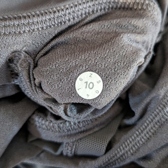 Lululemon Short - Picture 6 of 6